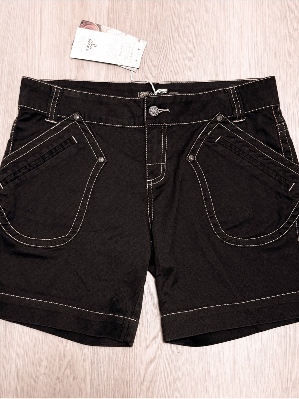 Prana Espresso Brown Randie Low Rise 7 Inch Inseam Seam Contrast Shorts New 10